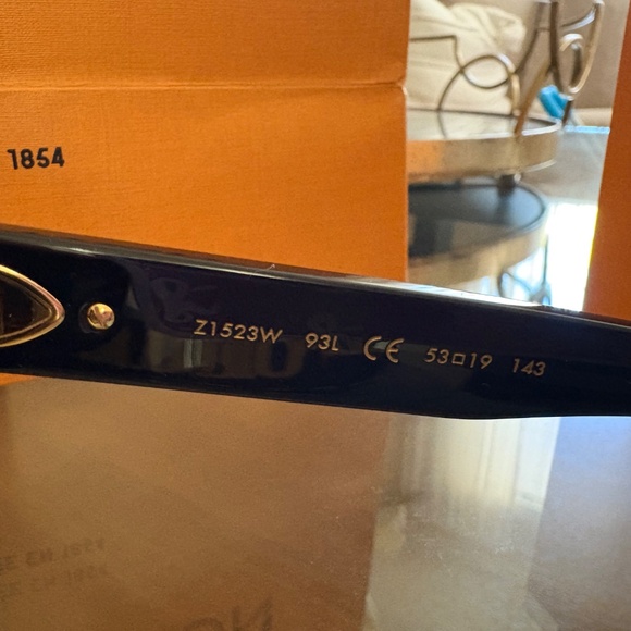 Authentic Louis Vuitton Sunglasses - Picture 5 of 8